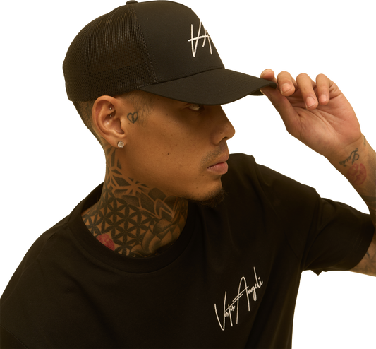 Camiseta Básica Negra Vestes Angeli